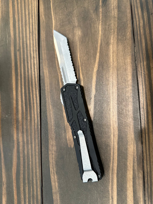 Heretic Knives Colossus Full Serrated Tanto Stonewash