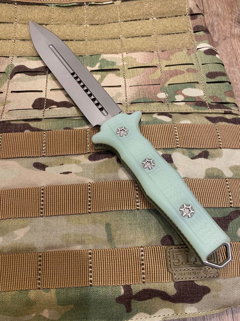 Load image into Gallery viewer, HERETIC NEPHILIM DOUBLE EDGE FIXED BLADE - BATTLEWORN WITH JADE G-10 SCALES
