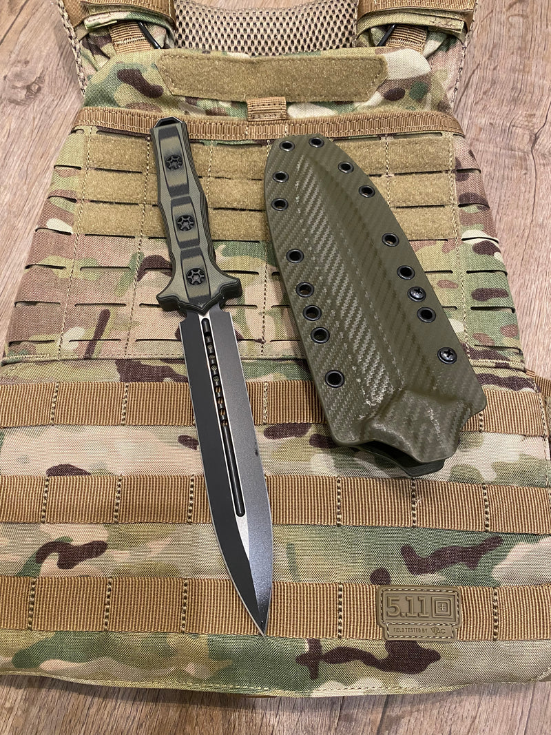 Load image into Gallery viewer, Heretic Knives Nephilim Double Edge Two-Tone Black Fixed Blade Black/OD Green Carbon Fiber Scales
