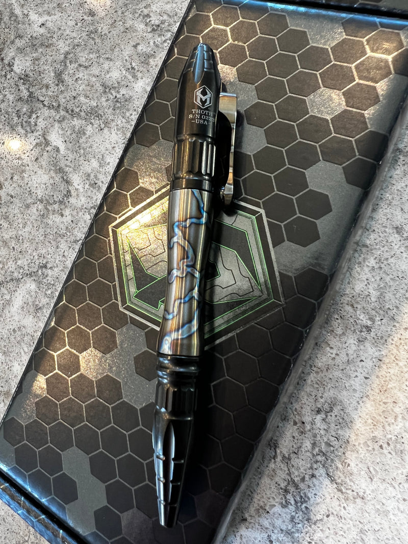 Load image into Gallery viewer, Blade Show 2022 Special - Heretic Knives Thoth Pen - Flamed Titanium
